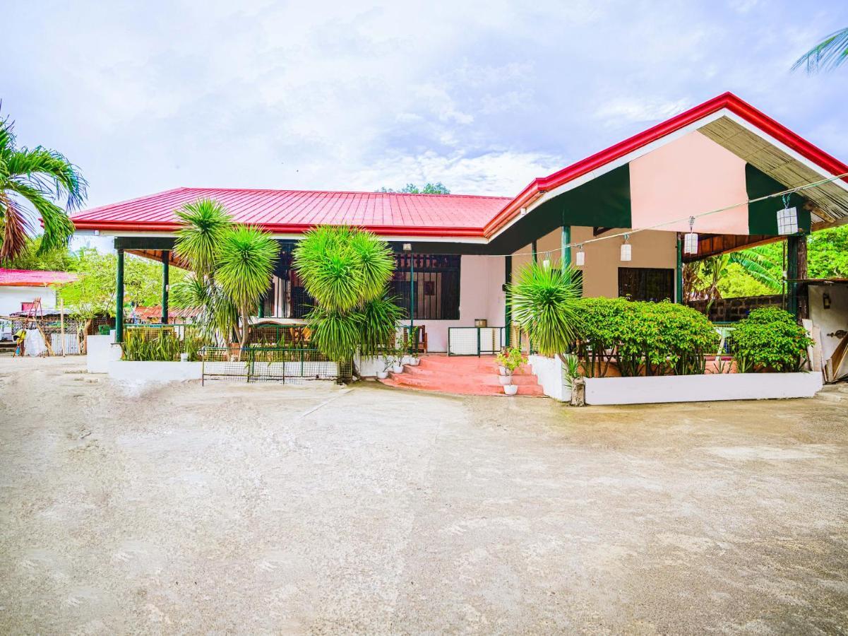 Oyo 875 Madhavi Beach Resort Balibago Экстерьер фото